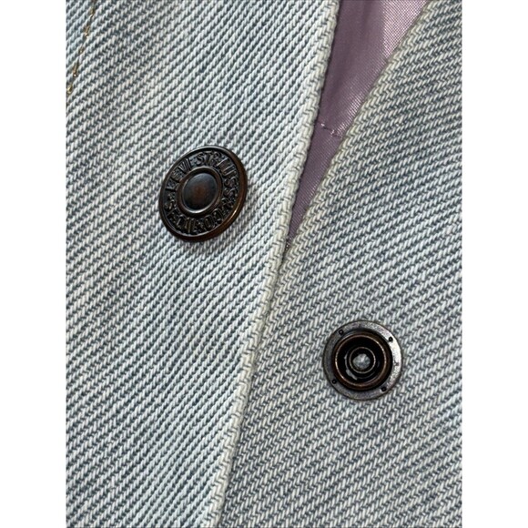 LEVI'S Women's Jean Jacket  Lavender Light Wash Size Medium - Picture 7 of 16